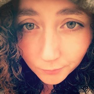 Meet your Posher, Sandi